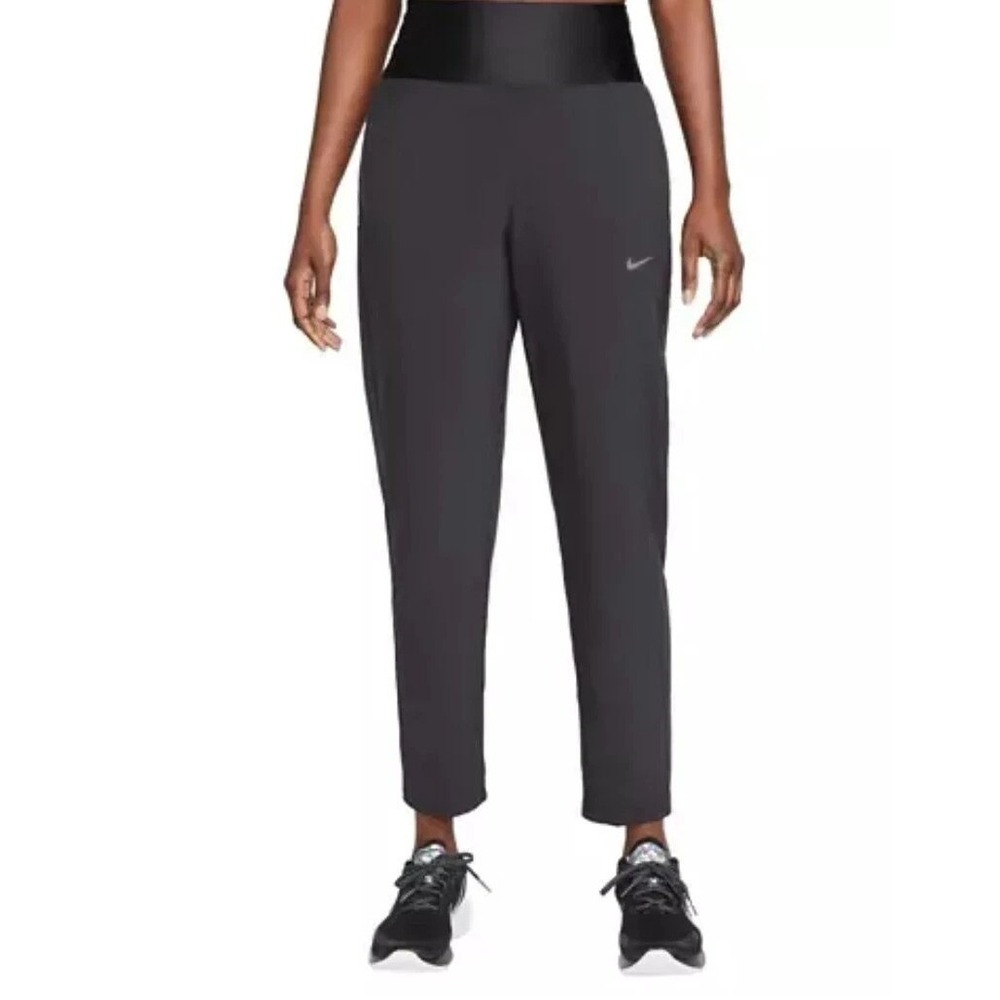Nike Dri-FIT Swift Women's Mid-Rise Running Pants Black Size‎ Small NWT